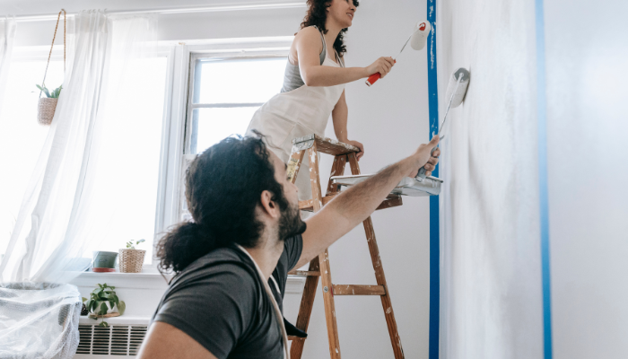 How to Paint A Wall Quickly
